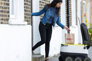 Starship’s robots begin delivering food and parcels in Europe