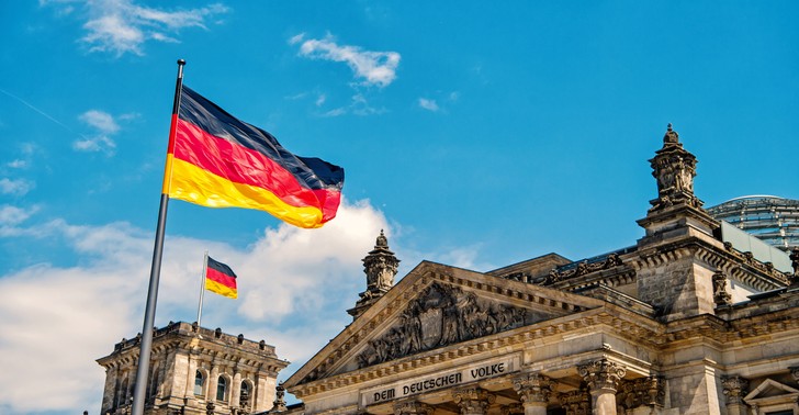 Ecommerce in Germany value €99 billion