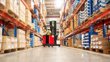 online business warehouse to store products